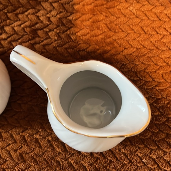 DC Jamestown China. Allegro - Gold Trim - Sugar Bowl, Vase, Creamer - Picture 3 of 10